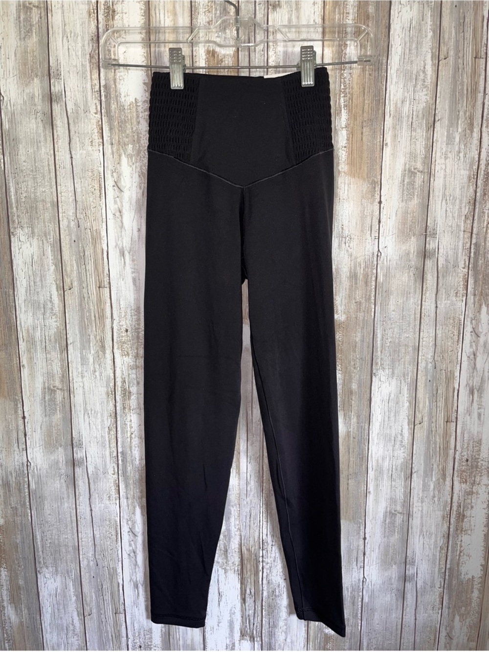 NWT Aerie OFFLINE Real Me Smocked High Rise Leggings Black XS - Picture 2 of 6